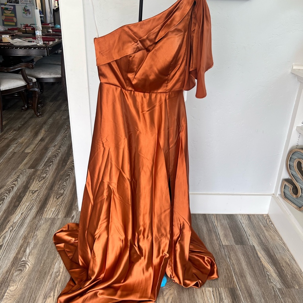 Amazon One-Shoulder Satin Dress in Copper